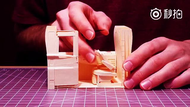 还在玩10块钱一副的拼积木吗？看看人家新加坡人怎么玩的！