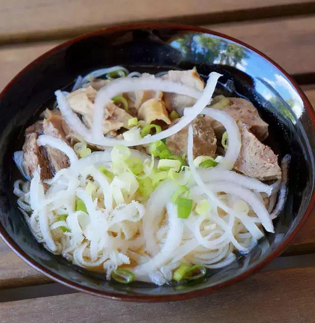 美舌尖上的旅行，“一生必定要吃一次”的地方美食