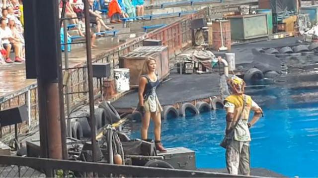 实拍新加坡水上乐园，现实版水上好莱坞大片上演