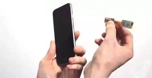 iPhone就要实现双卡双待！三星Note7差点炸坏女孩屁股