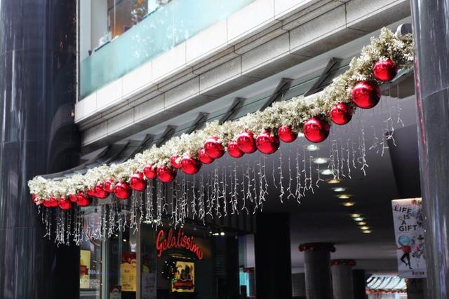 新加坡，乌节路上浓浓的圣诞气氛