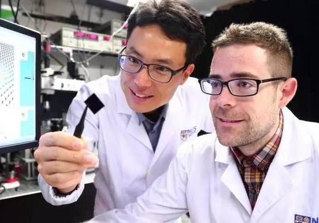 新加坡科学家开发出新型纳米薄膜：利用斯格明子高效存储信息！