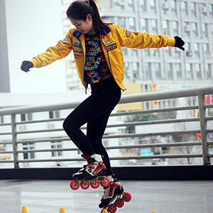 轮滑女神苏菲浅