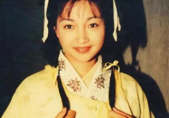 同样都是演郭襄，有人大红大紫，有人抑郁差点身亡