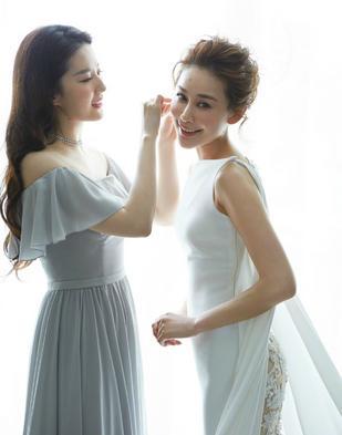 刘亦菲当伴娘的新娘是谍战剧小天后，靳东黄轩成名前都和她对手戏