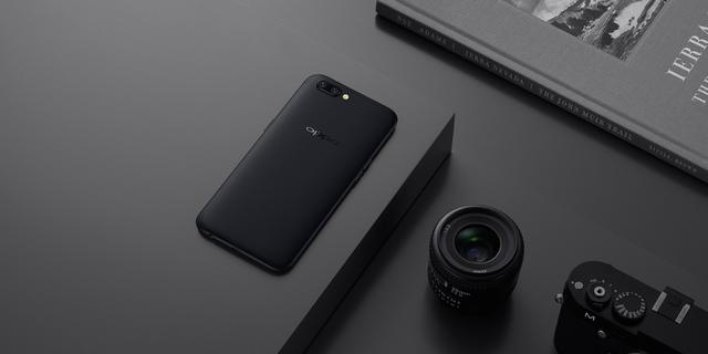 国产手机国际化进程急速扩张 OPPO R11已登陆新加坡和台湾