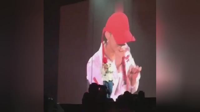 BigbangGD新加坡solo权志龙&vip看谁撩的功夫高