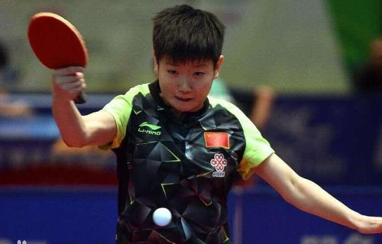 国乒小将太生猛！4-1掀翻新加坡一姐 不仅要踢日本馆 捎带也剿女乒宿敌！