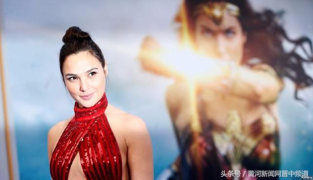 小记者免费看大片神奇女侠、蜘蛛侠新、加勒比海盗5 