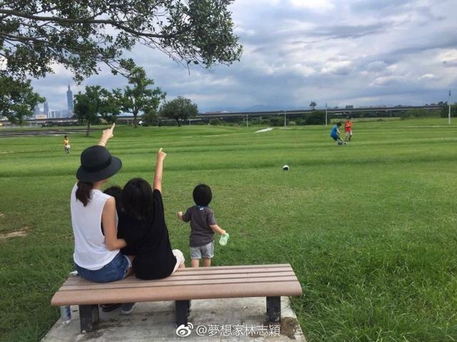 小S、李小璐、林志颖、范玮琪这些炫娃狂魔暑假带娃哪家强？小S最高能！