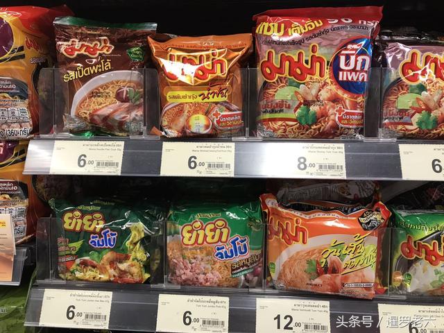 泰国超市方便面美食多，日本土豪金面亮眼，今麦郎的弹面也在！