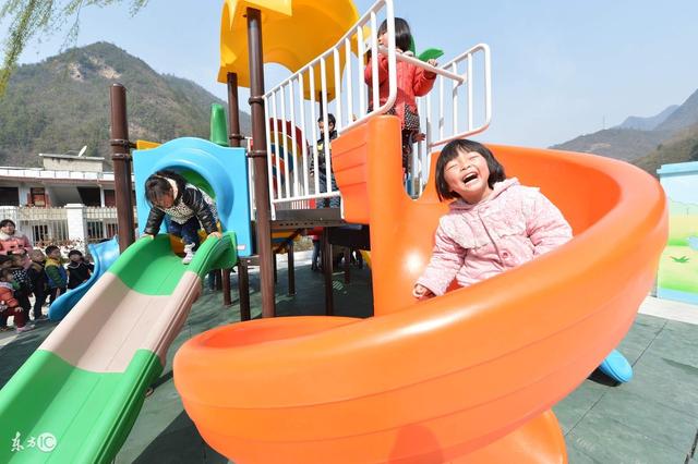 我们还在讨论犹豫，新加坡人已经在这样对待学前教育了！