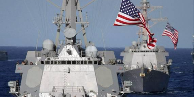 美国海军接连撞船，实力不够却还要撑场面！