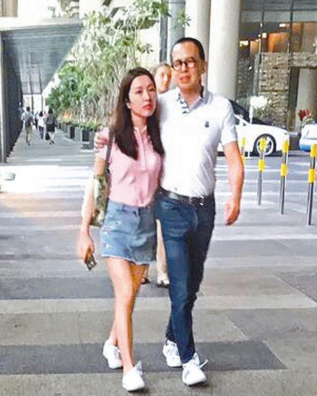 李嘉诚的小儿子26岁新女友，提前晒生日“珍贵礼物”引发猜想