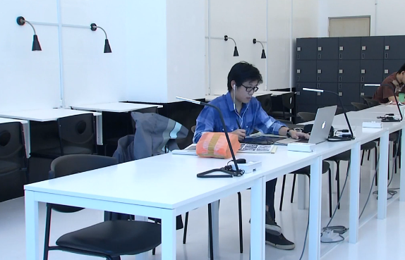 新加坡学霸们活用“共享经济”，“共享自习室”诞生