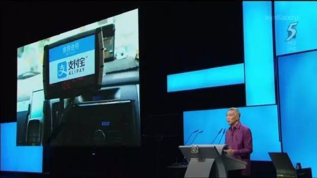 新加坡总理心服口服！这件事，让新加坡人在上海就像个乡巴佬