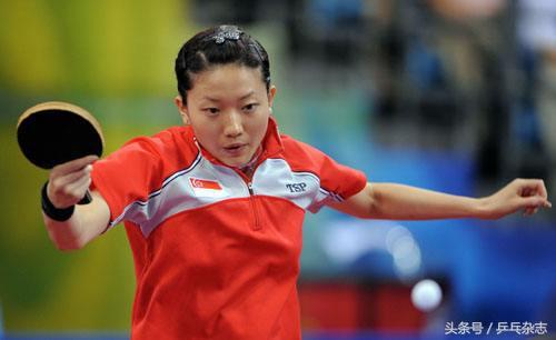 她是北京人却成新加坡国宝级运动员 儿子满月新加坡总理亲自到场