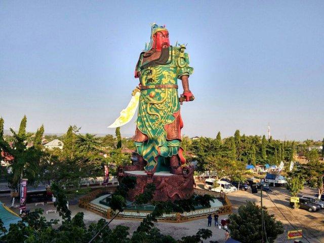 中国神仙出海记 01丨升学、平安、生意，“战神”关公全权负责