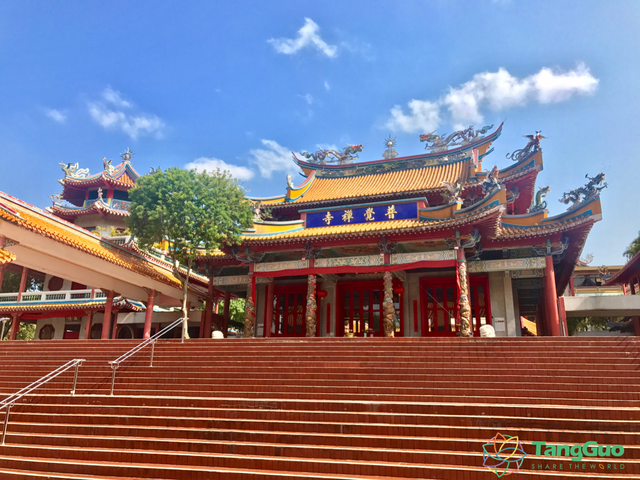 求神拜佛去哪里？棠果旅居带你去参观新加坡知名寺庙