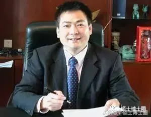 一夜之间痛失近半版图，他幡然醒悟，9年后终以20亿身价笑傲江湖