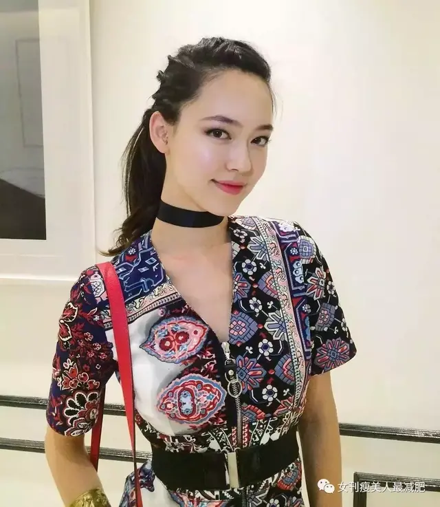 是什么让她每次广告都抢走Chanel的风头，还被网友喊话素颜上镜！