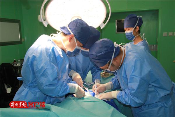 走近和平方舟上的老师们，这个教师节有点“特别”
