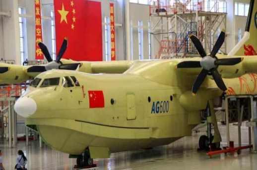 中国这一款世界上最大最先进飞机：突破美俄垄断，日本看了很无奈