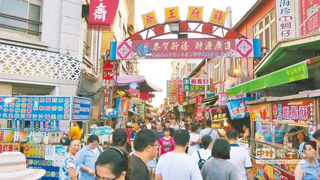 十一黄金周岛内旅游业又要“冷飕飕”热度回温“差得远”