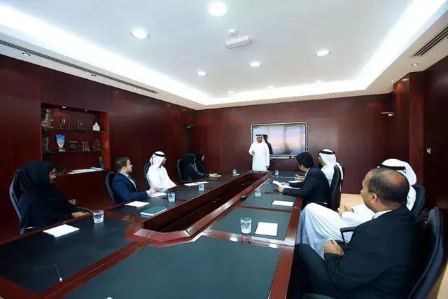 你现在可以考虑去沙迦注册一个公司-哈姆利亚自由区专访