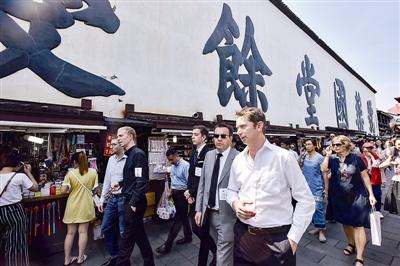 32国外交官、商界高管走进杭州
