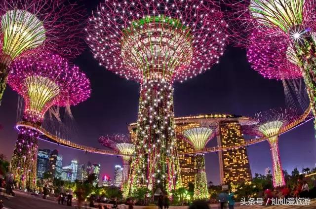 10座奇幻夜花园，初秋时节重温仲夏夜之梦