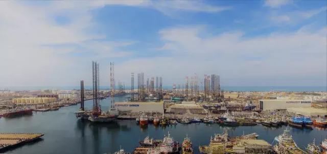 你现在可以考虑去沙迦注册一个公司-哈姆利亚自由区专访