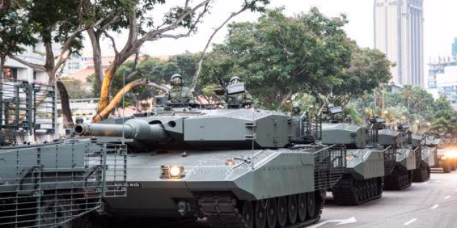 新加坡弹丸小国军事力量强大 兵力7万 坦克飞机部署澳大利亚