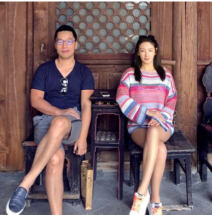 张雨绮老公拖欠员工工资说没钱，却乘私人飞机去新加坡豪赌欠巨款