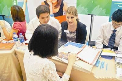 新加坡学生热衷来中国实习！国立大学陈清贤教授：这是个好现象