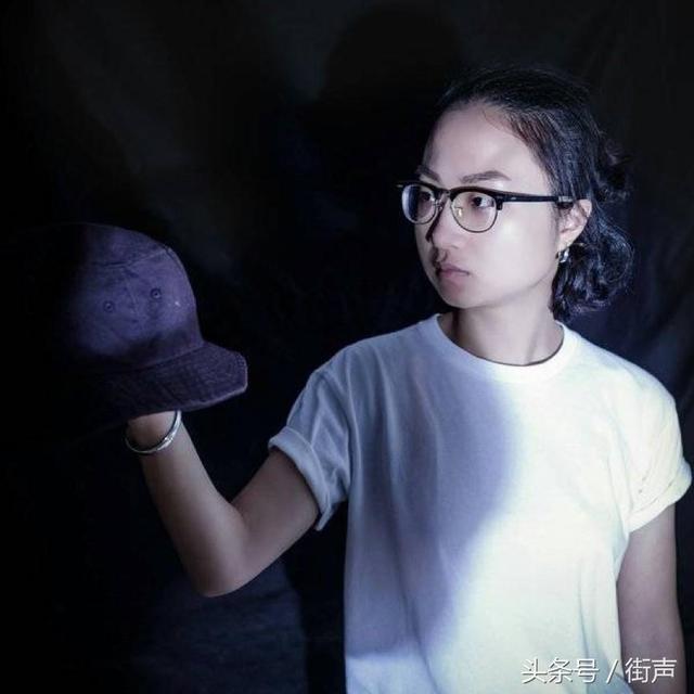 歪歪歪：她太新了，没资料，也没有宣传照，但……