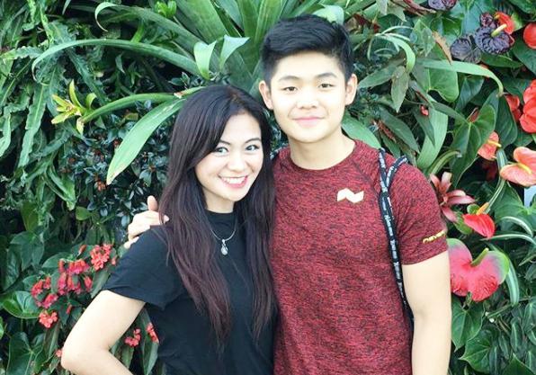 与儿子合影似情侣，印尼50岁冻龄女神演绎不老神话