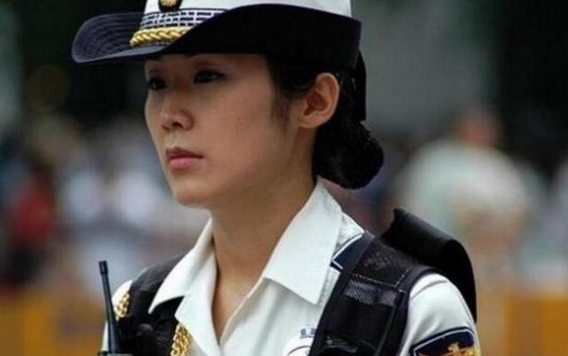 盘点世界各国美女警察，美国和瑞典的超火爆，让人想要被逮捕