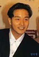 张国荣1977~2003年的发型（八个系列）