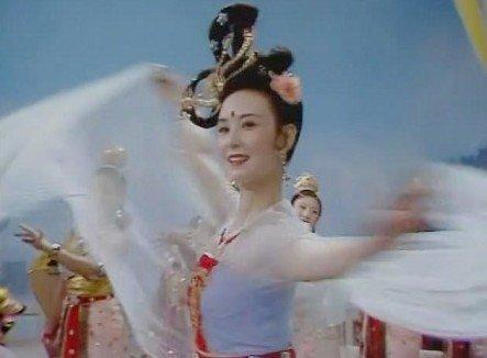 但愿人长久，千里共婵娟！你心中最美嫦娥是她？亦或未演过的她？