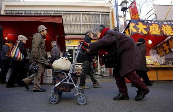 日本遭遇用工荒主妇老人上阵 企业增加职位改善条件就是不涨薪