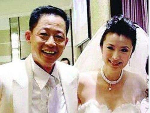 娶圈外美貌老婆的男星，第一位割双眼皮失败，第七位配不上男神！