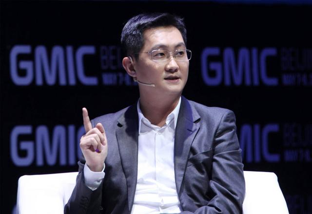 马化腾重返亚洲第一，网友替李嘉诚心痛，白白错过4000亿