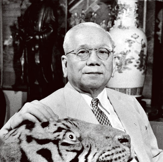 曾是富甲一方的富豪，立志扫除文盲捐建前所小学，可惜富不过两代