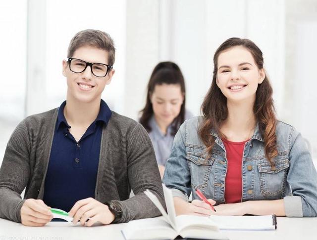 “引无数学霸竞折腰”的新加坡留学奖/助学金，留学的你了解多少