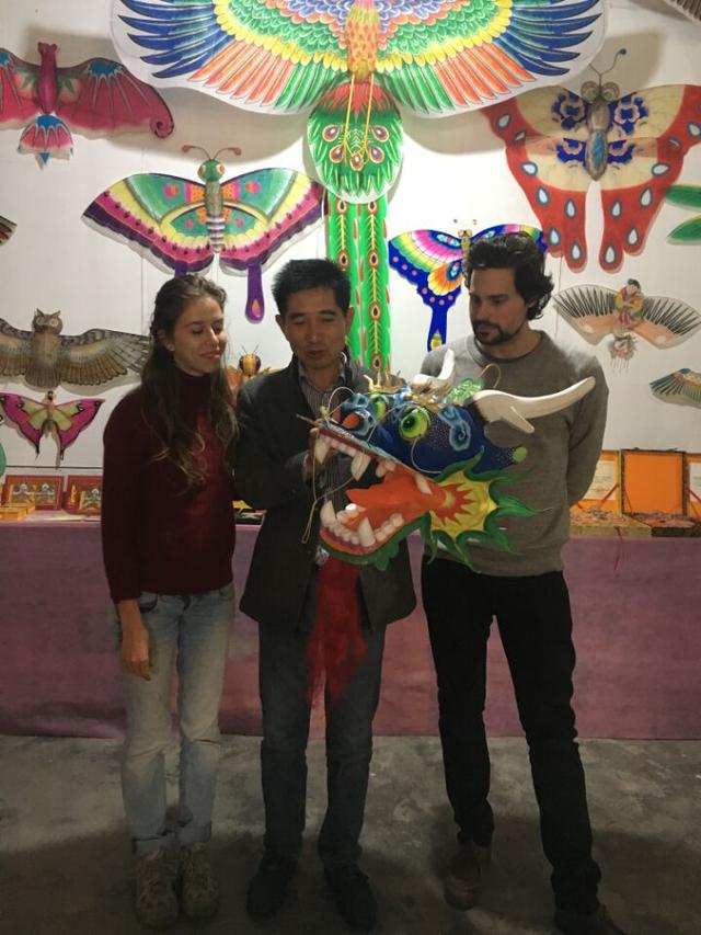 这个人厉害啦 到过30多个国家传播风筝文化
