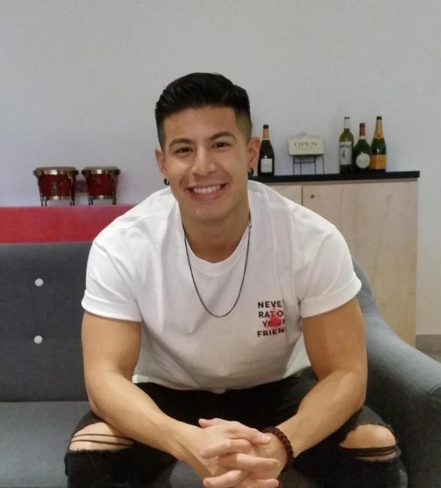 TVB御用配角温家伟冲出香港，新加坡拍剧饰演男主角