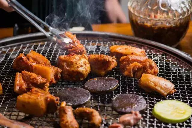 成都冬天鬼饮食指南第一集之肉类料理！