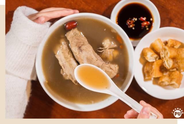 这家“不起眼”的店！2年来每天都是人！这次为一碗暖人的茶