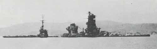 没有航空母舰就用战列舰改：旧日本海军不伦不类的航空战列舰
